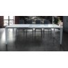 Table extensible Azalea, plateau en verre trempé, structure en métal, coloris blanc