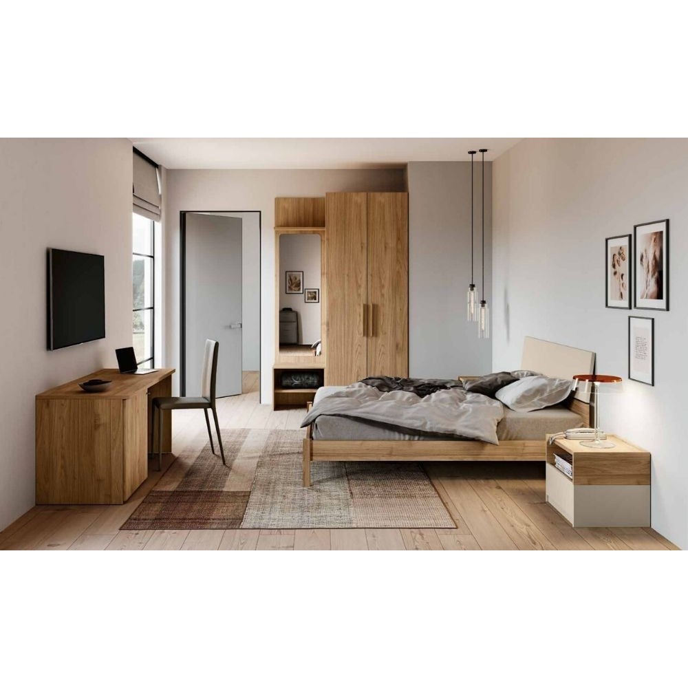 Cristel room, wardrobe with wood