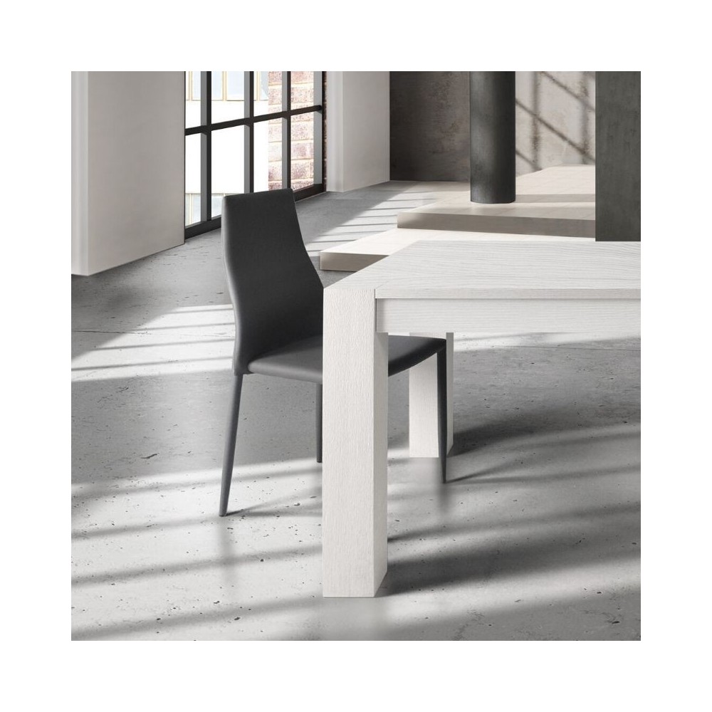 Miria chair in eco-leather, legs in coated metal 697