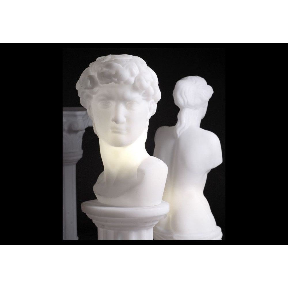 SLIDE, scultura luminosa Davide, in polietilene