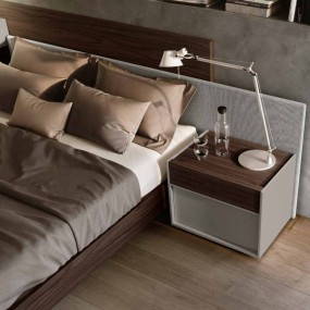 Armoire de chambre à coucher avec portes battantes et lit avec base fixe VQ3002