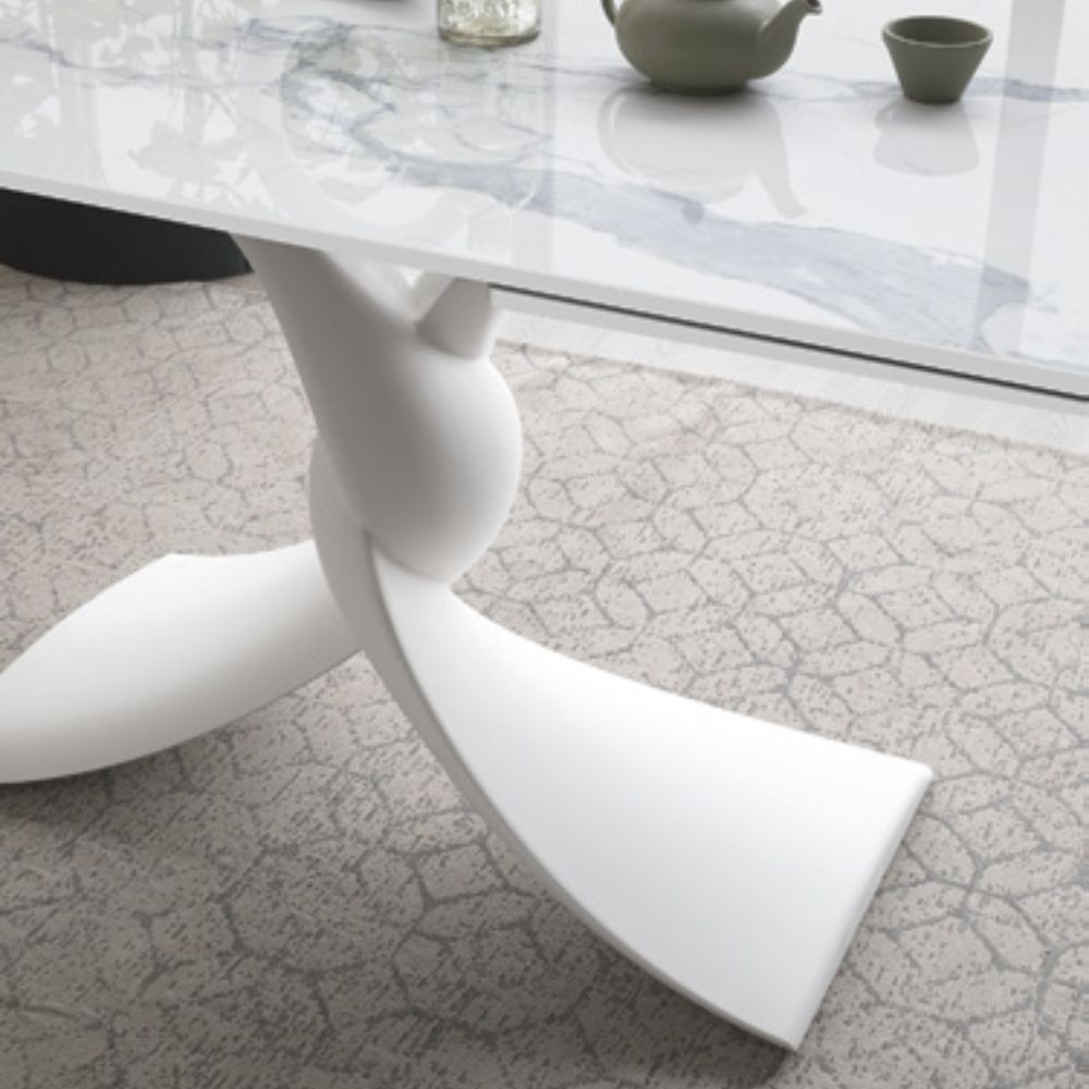 Target Point table all. Twist with Carrara marble effect stoneware top
