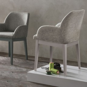 SALISBURGO armchair with wooden structure, Soft-Touch Vintage seat