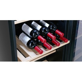 Hisense RW30D4AJ0 refroidisseur à vin Refroidisseur de vin compresseur Pose libre Noir 30 bouteille(s)