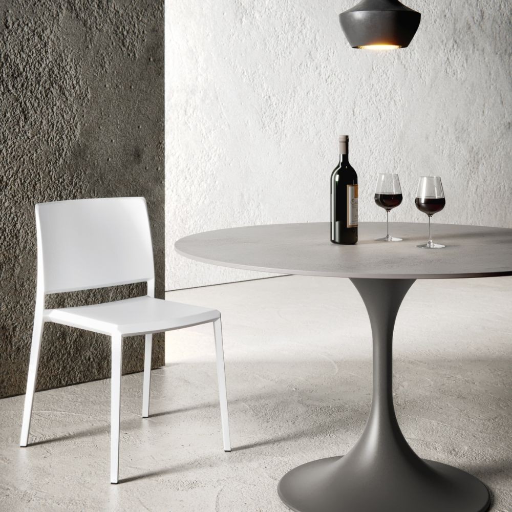 Ambiance Italia FLOW R table with steel base, round top d120 h75